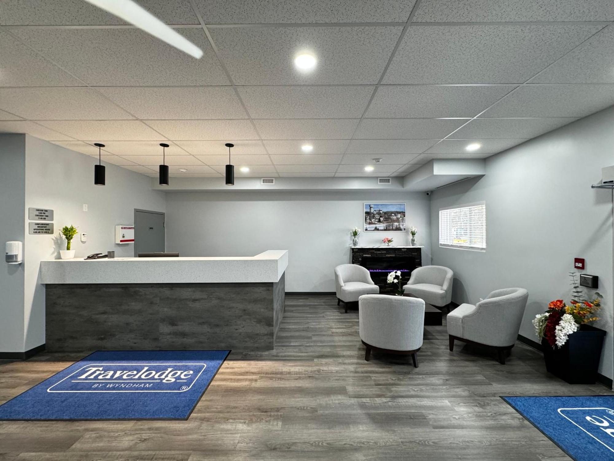 Travelodge By Wyndham Cochrane
